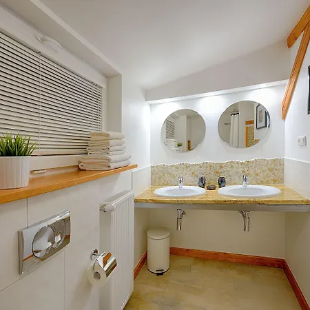 Bed & Breakfast Harry Nie Z Tej Bajki & Baltycka44 3*